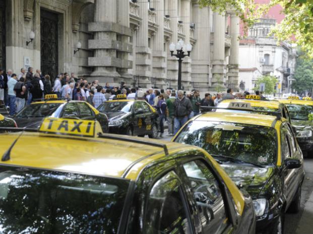 Taxis de Rosario - Medida de fuerza