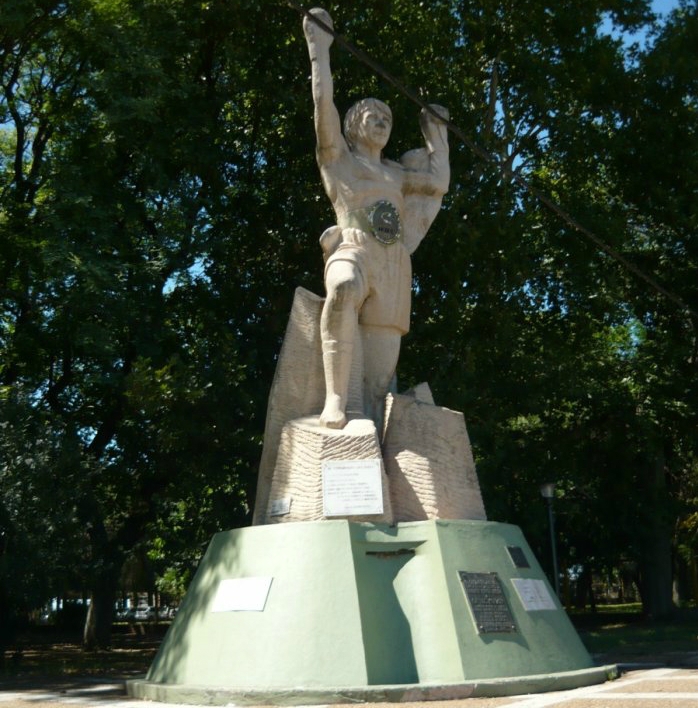 Monumento a Monzón