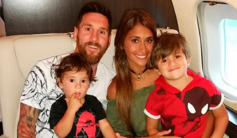 Messi junto a sus hijos Mateo y Thiago - RatingCero