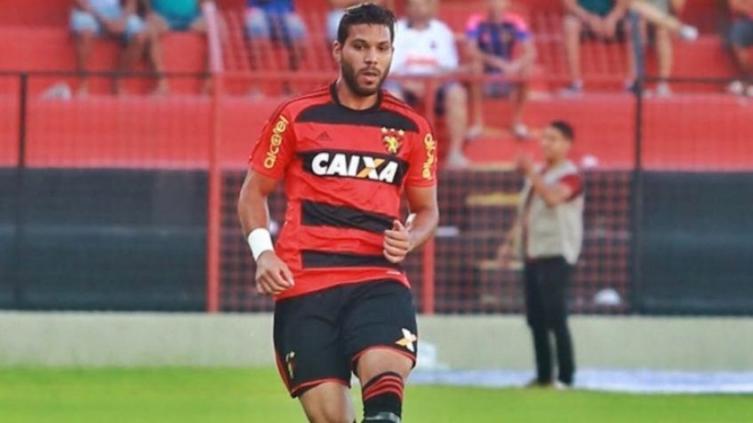Henríquez juega en Sport Recife. - Rosario3