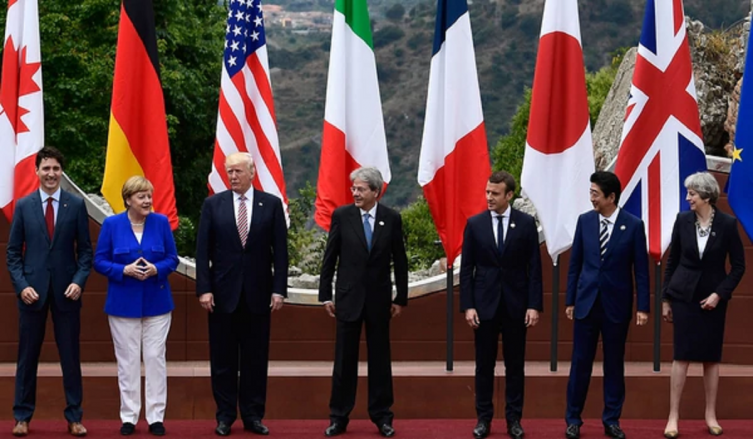 Foto de familia de la cumbre del G7 en Taormina, en mayo de 2017 (AFP)