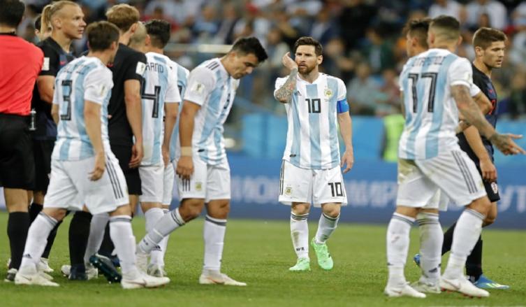 La selección argentina pasó vergüenza frente a Croacia Fuente: AP