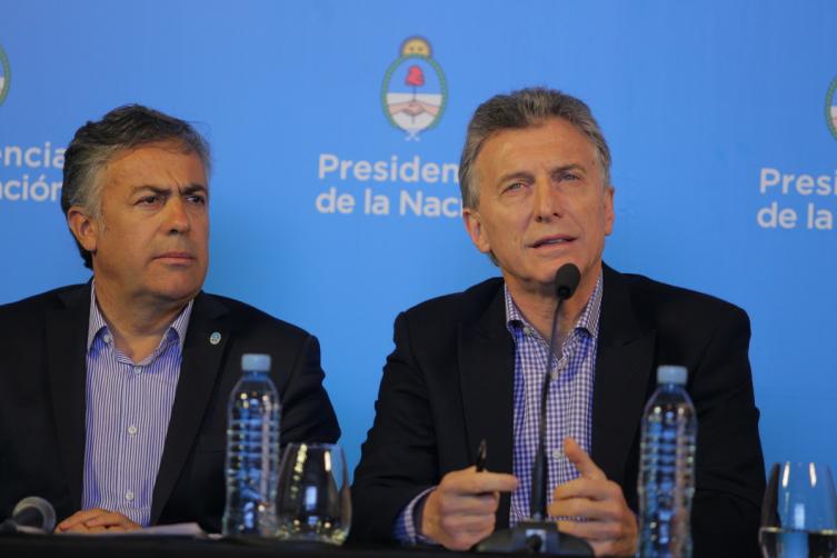 Mauricio Macri junto al gobernador de Mendoza, Alfredo Cornejo. Foto: Delfo Rodriguez