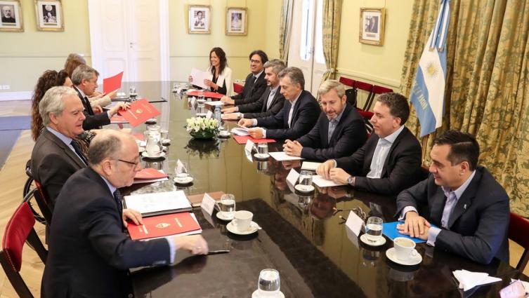 El presidente Mauricio Macri, en una de las últimas reuniones de Gabinete, con sus ministros.