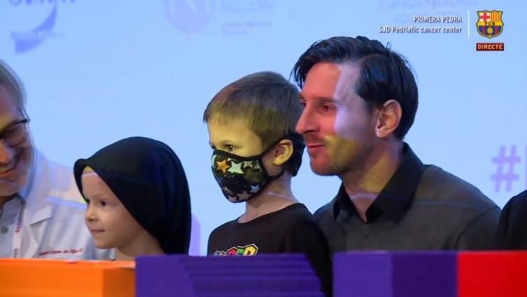 Lionel Messi en el acto solidario contra el cáncer infantil. (Foto: captura TV)