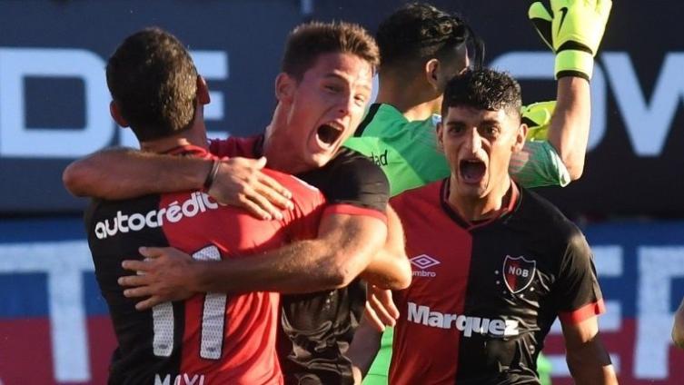 Alexis y Maxi, gol entre primos ante San Lorenzo en Buenos Aires.(Sitio Oficial)