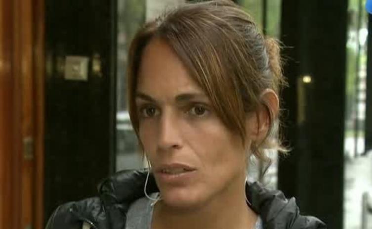 Verónica Monti, la novia de Sergio Denis, explicó además por qué no viajará a ver al cantante (Captura TV).