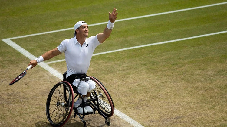 Gustavo Fernández se impuso ante el francés Stephane Houdet y accedió a la final de Wimbledon por tercer año consecutivo. En 2017 y 2018 sucumbió ante el sueco Stefan Olsson (@gustifernandez4)