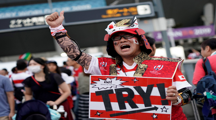 La pasión de los japonenes en el Tokio Stadium - INFOBAE