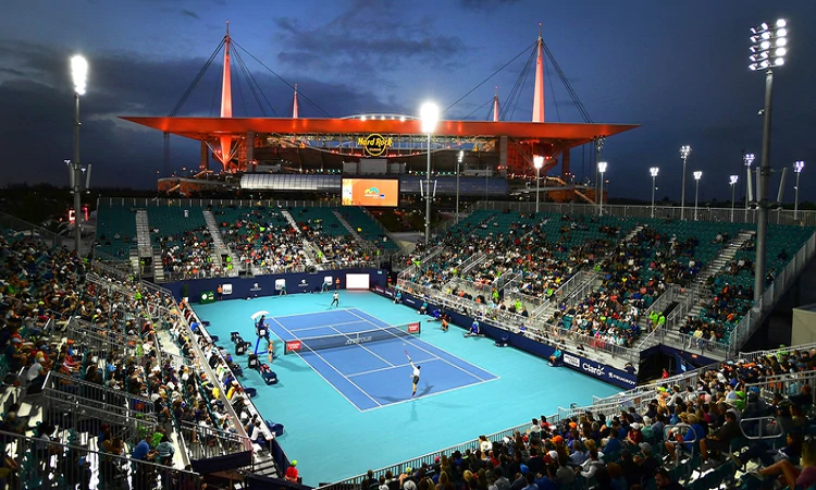 El Miami Open se había suspendido por orden del gobierno local y finalmente la ATP ha optado por frenar el tenis mundial (AP)
