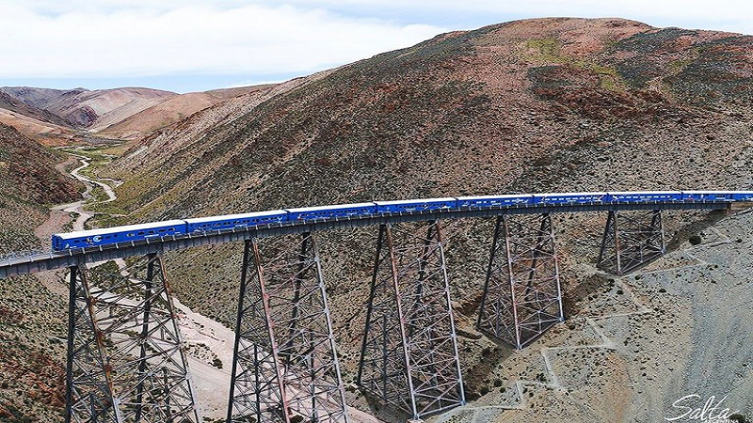 Un ícono, el Tren de las nubes en Salta - Infobae