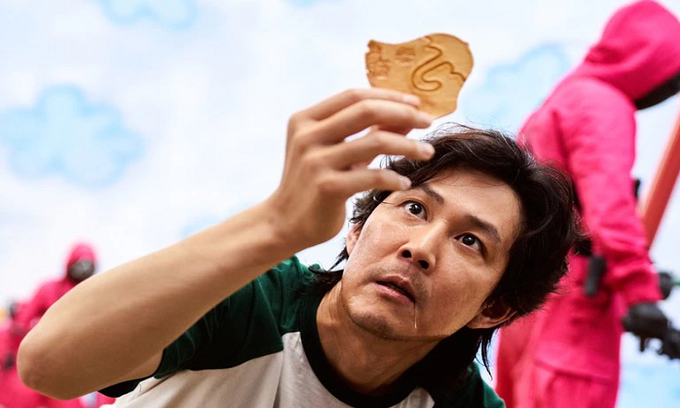 El juego de las galletas de azúcar se volvió tendencia en redes sociales gracias a la serie de Netflix - Infobae
