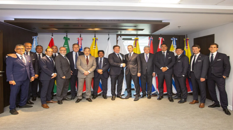 En Asunción, Conmebol y UEFA fortalecieron su alianza - Doble Amarilla