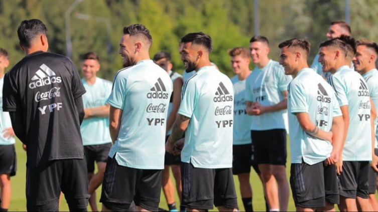 A la espera de no tener malas noticias, la Selección Argentina cruza los dedos y le apunta a Colombia - TyC Sports