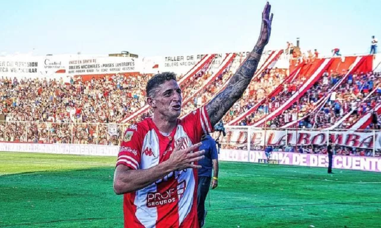 Los sectores opositores piden detalles de la venta de Gastón González, que dejó Unión para ir a la MLS. - Prensa Unión