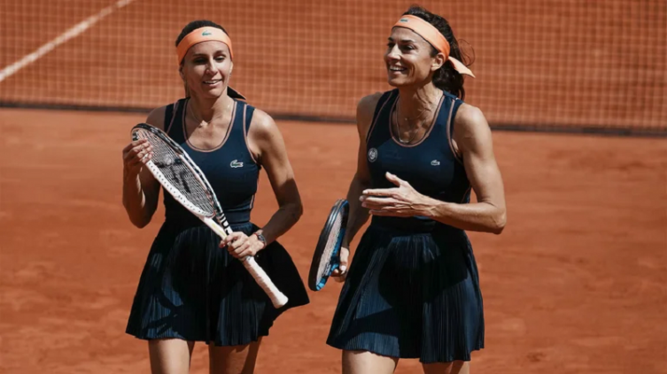 Gabriela Sabatini y Gisela Dulko intentarán ganar el título en el torneo de leyendas  en Roland Garros (Foto: AP)
