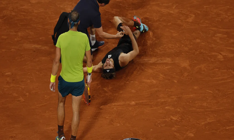 Rafael Nadal jugará la 14ª final de Roland Garros de su carrera: Alexander Zverev debió abandonar la semifinal por lesión - Infobae