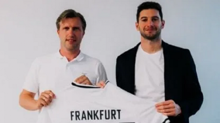 Lucas Alario seguirá en la Bundesliga: es nuevo refuerzo de Eintracht Frankfurt - TyC Sports