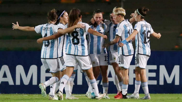 Copa América femenina: Argentina se medirá ante Uruguay con la misión de encaminar el pase a la fase final (Foto: Reuters)