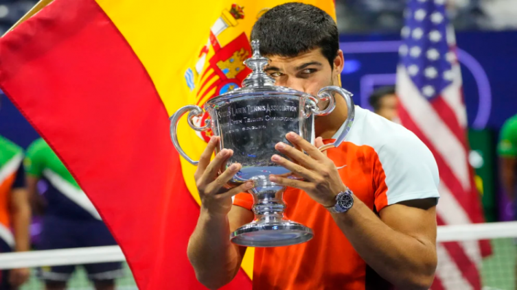 Carlos Alcaraz, la nueva joya del tenis español que se convirtió en el más joven en la historia en llegar al número 1 del mundo - (Robert Deutsch-USA TODAY Sports)