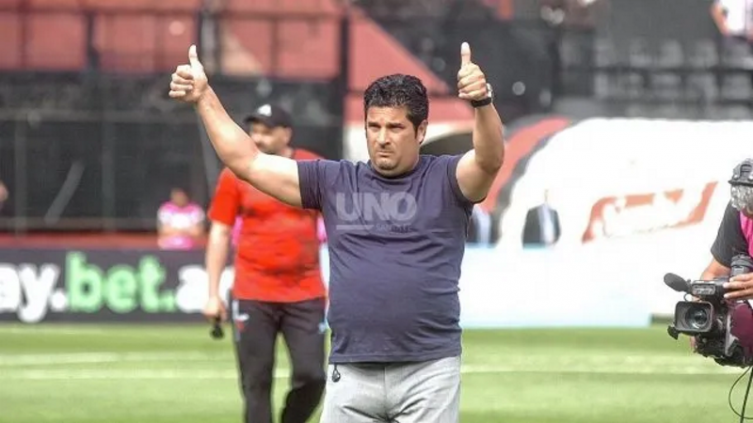 Saralegui, optimista en Colón tras el triunfo ante Patronato - UNO Santa Fe / José Busiemi