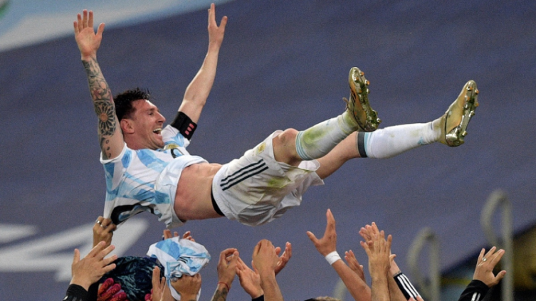 De galera y bastón: se filtraron los botines que Messi usaría en la Copa del Mundo Foto: AFP