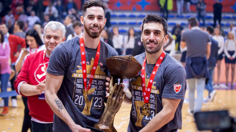 Facundo Campazzo y Luca Vildoza, campeones en Serbia con Estrella Roja - TELAM