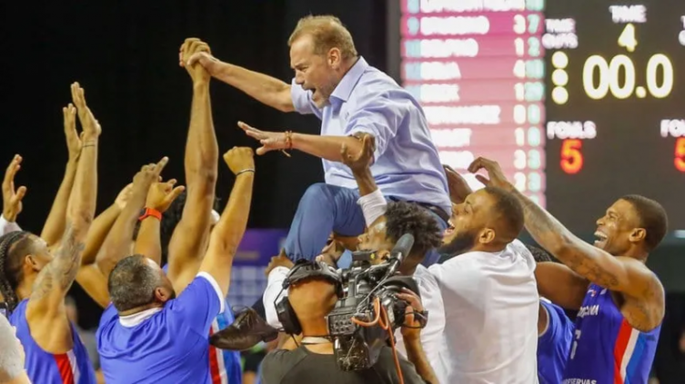 Los desmedidos festejos del Che García tras dejar sin Mundial de básquet a la Argentina - TyC Sports