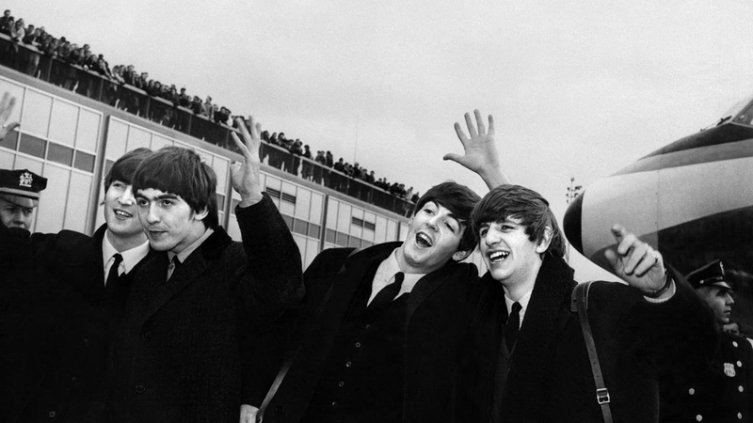 Apareció una grabación inédita de un recital de Los Beatles de 1963 - TELAM