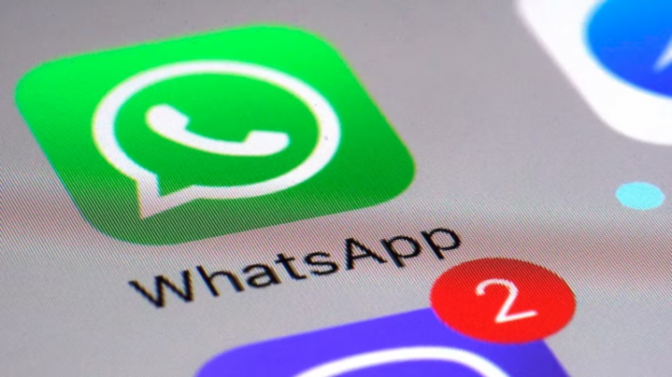 WhatsApp: cómo reconocer estafas y proteger los chats con el nuevo centro de seguridad global (AP Foto/Patrick Sison)