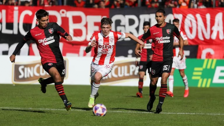 Newell ´s empató 1-1 con Unión en la reanudación de la fecha 20 de la Liga Profesional de Fútbol - Prensa Unión