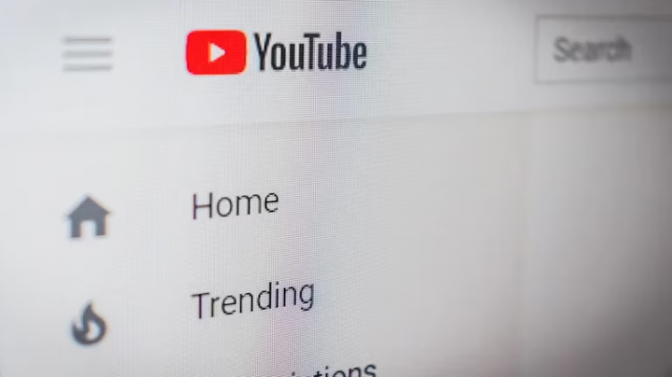 YouTube cambia y ahora tendrá una pantalla de inicio en blanco (Unsplash)