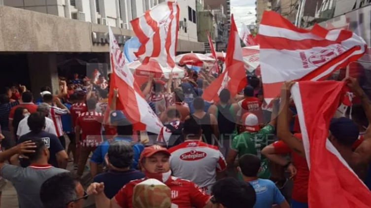 Los hinchas de Unión convocan a un banderazo para despedir al plantel el día domingo en Casasol. - UNO Santa Fe