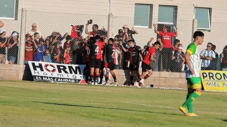Colón goleó 5-0 a Juventud de Malabrigo y jugará en semifinales de Copa Santa Fe ante Unión. - UNO Santa Fe