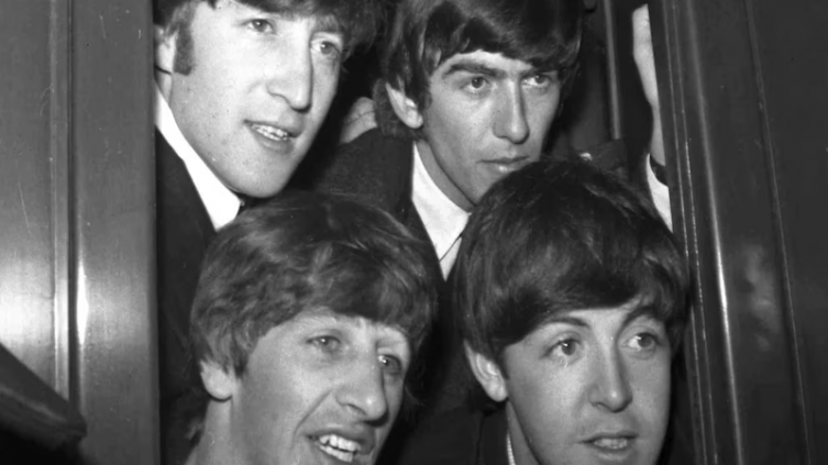 Así es “Now and Then”, la última canción de The Beatles terminada con inteligencia artificial - TELESHOW