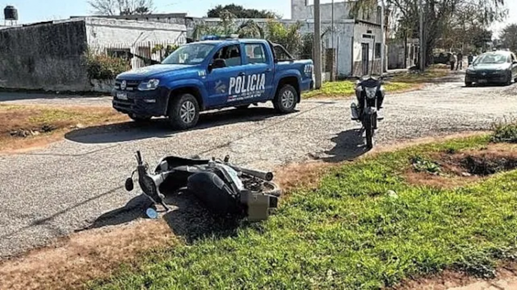 En la ciudad de Santa Fe, un hombre de 38 años murió luego de recibir varios balazos desde una moto en el barrio Eva Perón - UNO Santa Fe