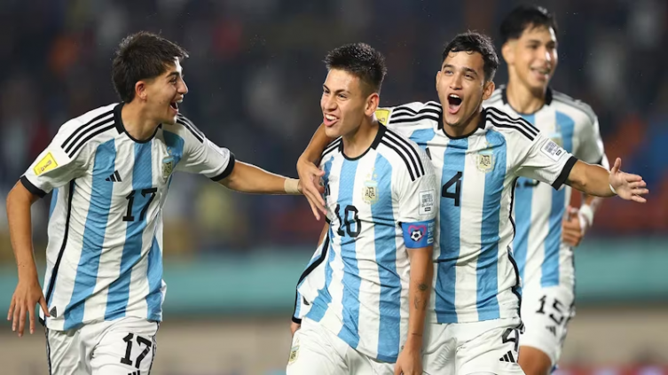 La selección argentina Sub 17 venció a Japón y quedó a un paso de clasificar a octavos en el Mundial - Infobae