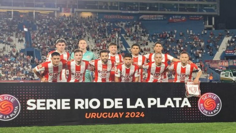 Con las atajadas de Cardozo, Unión ganó por penales su primer partido en la Serie Río de la Plata 2024 - Santa Fe Deportivo