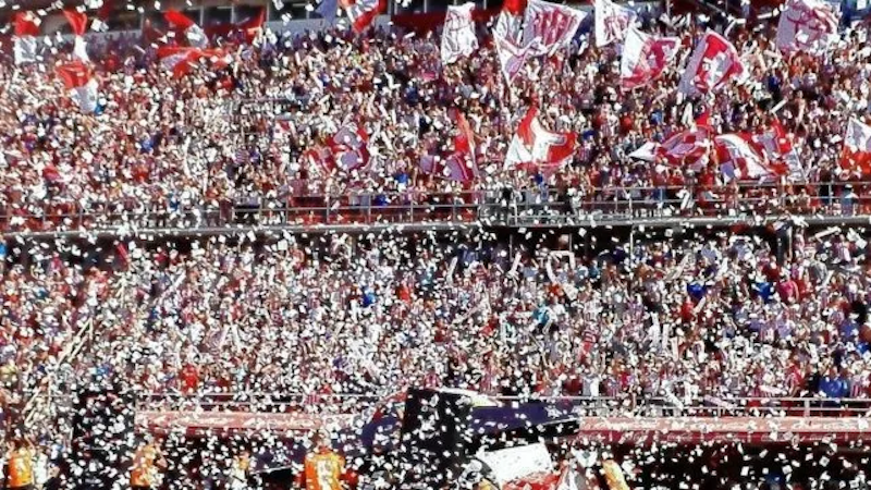 Unión recordó que este jueves vence el plazo para renovar palcos y plateas de cara a la temporada 2024. - Prensa Unión