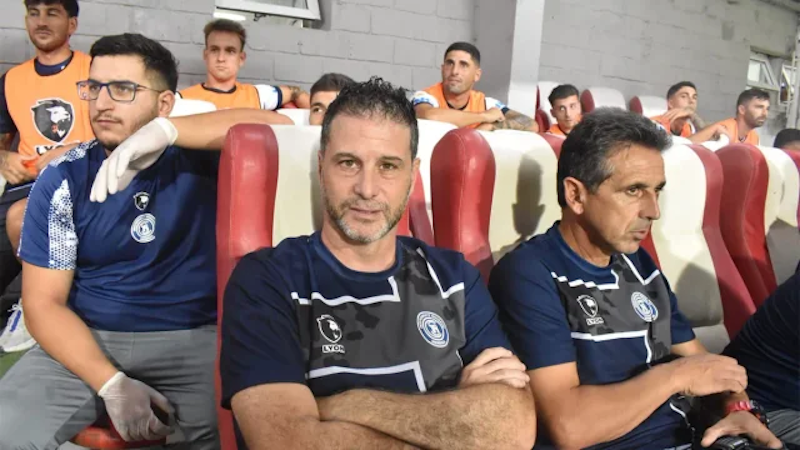 Rodolfo De Paoli renunció a su cargo de DT en Independiente Rivadavia luego de siete partidos - Doble Amarilla