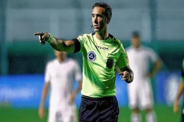 Pablo Dóvalo, el árbitro del duelo Defensores de Belgrano-Colón - UNO Santa Fe