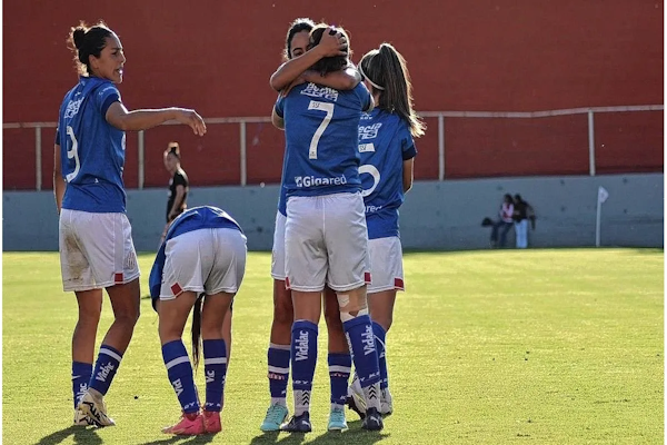 Fútbol femenino: Unión prepara su visita a Lanús