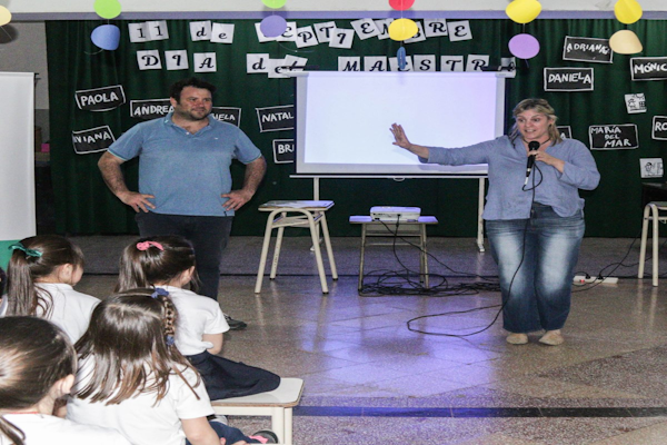 Se capacitó a alumnos y docentes en Caminos Escolares Seguros 