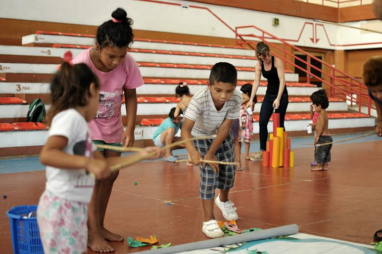 Crecida del Río Paraná - Evacuados - Juegos para niños