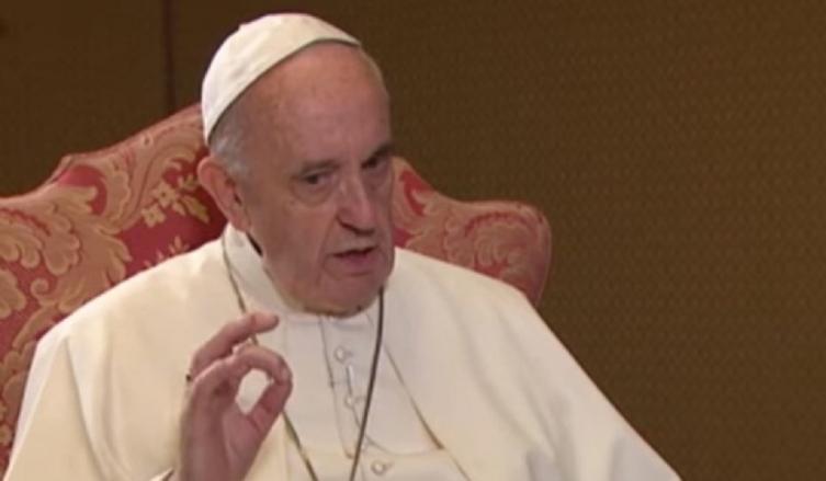 El papa Francisco durante su charla con cadena italiana TV2000. Captura de video.