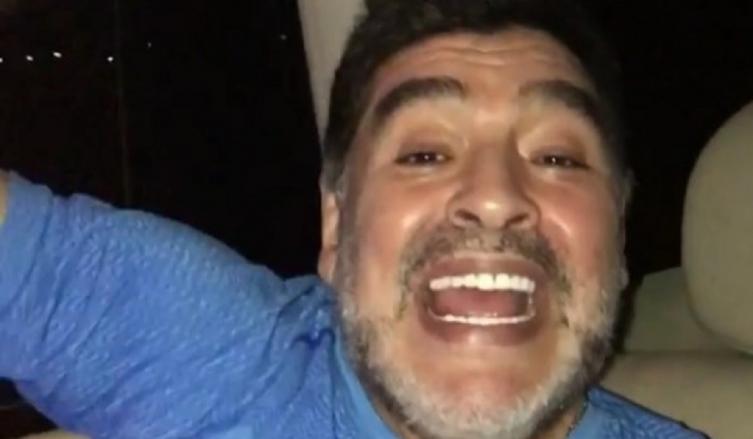 Maradona está en Dubai, donde trabaja como director técnico. – Clarín 