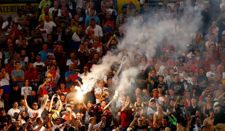 Un periódico ruso abrió el debate sobre el ingreso de drogas durante el Mundial (Reuters)