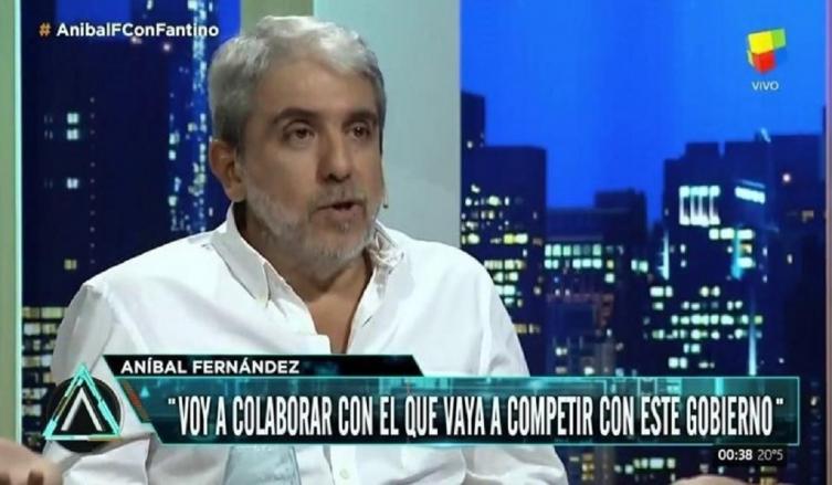 El ex ministro K Aníbal Fernández, en una entrevista televisiva el mes pasado. - Clarín