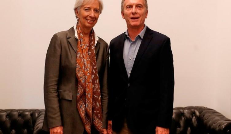 Mauricio Macri y Christine Lagarde, volverán a verse las caras esta semana en Canadá. - Clarín