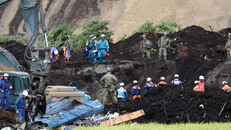 La localidad de Atsuma fue una de las más afectadas por el terremoto tras la caída de una ladera sobre varias viviendas. /EFE/EPA/JIJI PRESS